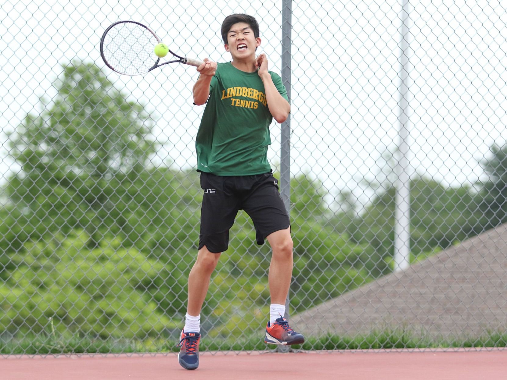 Lindbergh vs. SLUH tennis